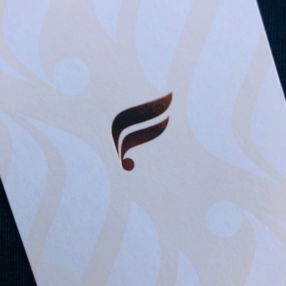 (NWT) Fabletics Jade Tank Top - Large - Picture 4 of 4